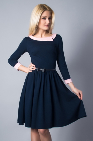 Повседневное платье с расклешённой юбкой темно-синего цвета 1830.2|интернет-магазин vvlen.com