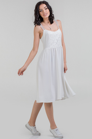 Летнее платье с расклешённой юбкой молочного цвета 2686.102|интернет-магазин vvlen.com
