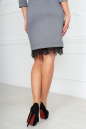 Коктейльное платье футляр серого с черным цвета 2479 .47 No4|интернет-магазин vvlen.com